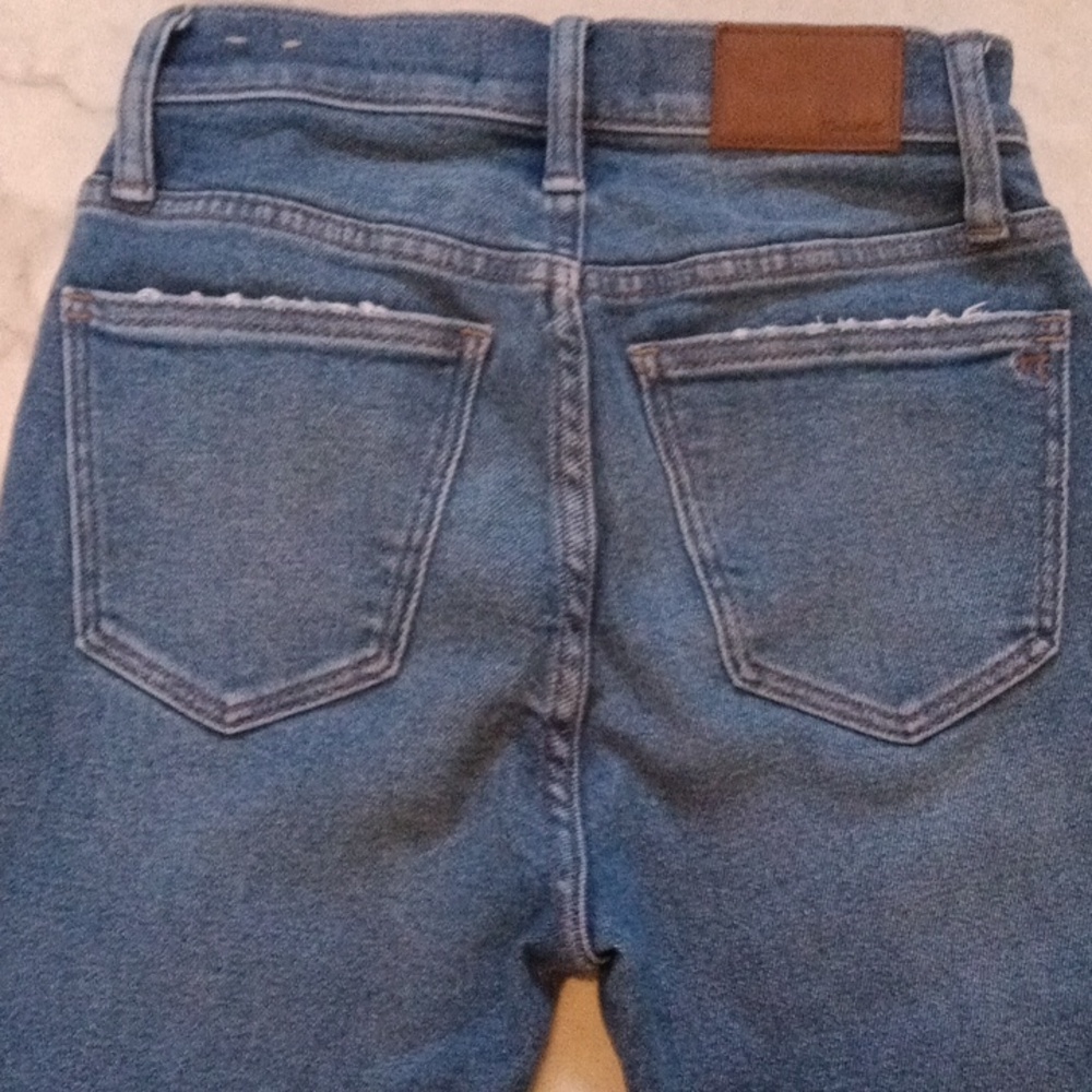 Madewell High Rise Jeans - Picture 12 of 12